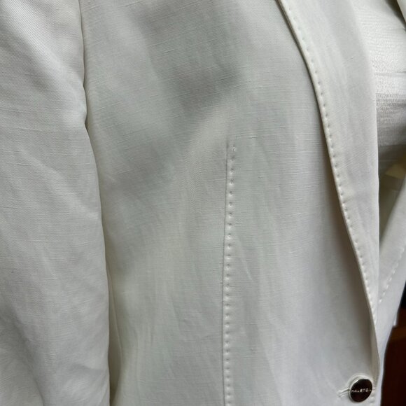 NEVER WORN! Halston Jamie Single-Breasted Blazer, White, size 6 - Picture 9 of 14